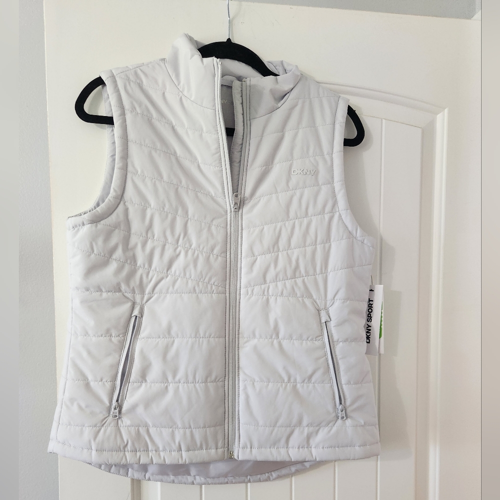 DKNY Sport White Insulated Vest nwt $79.50 retail